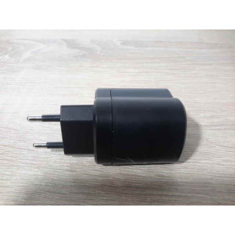 Αντάπτορας converter από 110V-240V AC σε DC 12V αναπτήρα του αυτοκινήτου