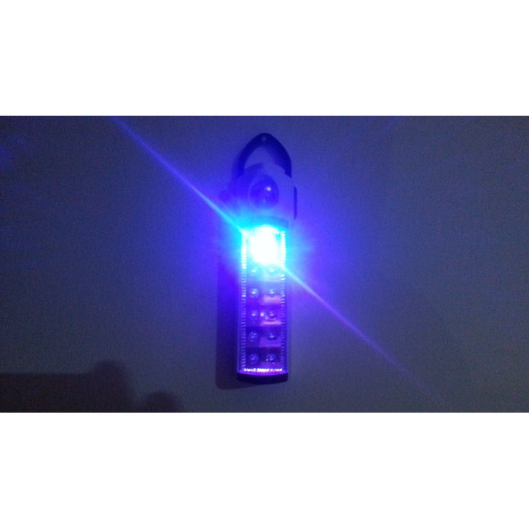 Φακός Led πολλαπλών λειτουργιών τη νύχτα με τα πόδια και το κάμπινγκ