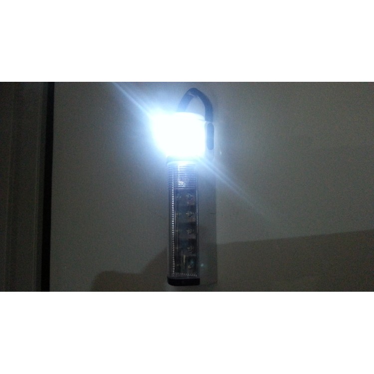 Φακός Led πολλαπλών λειτουργιών τη νύχτα με τα πόδια και το κάμπινγκ