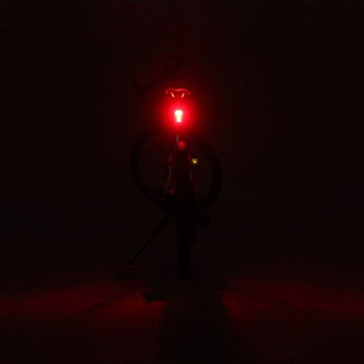 Ποδηλάτου πίσω κόκκινο φως Led-Laser